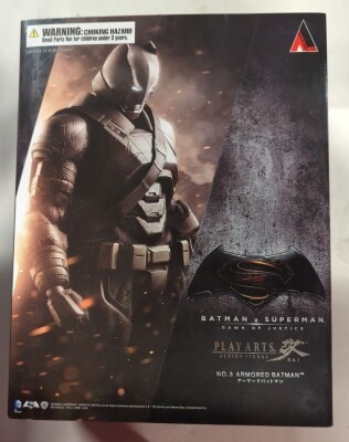 Square Enix Play Arts Kai Armor de Batman