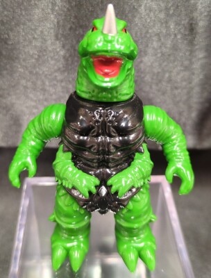 Yamakatsu 's seemingly impossible-to-find Showa-era soft vinyl Kaiju , the crocodile-turtle demon beast Ogre Alligail รูปภาพ 1
