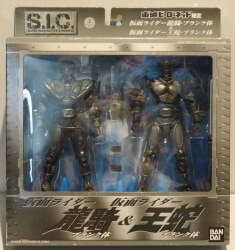 Bandai SIC Kamen Rider: Ryuki (Dragon Knight) Kamen Rider: Ryuki (Dragon Knight) Blank Body & Kamen Rider Ouja Blank Body รูปภาพ 1