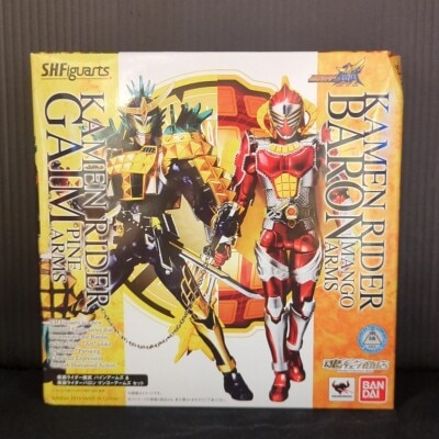 Bandai SH Figuarts Kamen Rider Gaim Arms and Baron Mango Arms set Bild 1
