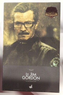 HOTTOYS MOVIE MASTERPIECE LT JIM GORDON (SWAT SUIT) MMS182