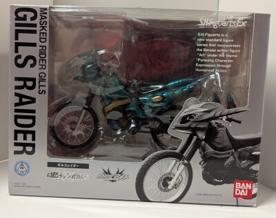 Bandai SH Figuarts Kamen Rider Agito Gills Raider