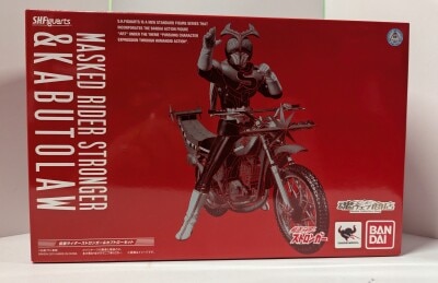 Bandai SH Figuarts Kamen Kamen Rider Stronger and Kabutorow set
