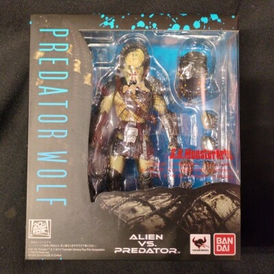 Bandai - SH MonsterArts ALIEN VS Predator Wolf
