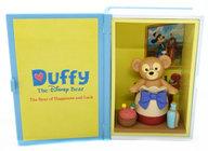 トレーディングフィギュア ダッフィー(ダッフルバッグ) 「ダッフィー＆フレンズ 20th MY MEMORIES WITH DUFFY フィギュア」 東京ディズニーシー限定