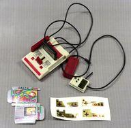 トレーディングフィギュア FAMILY COMPUTER HVC-001 (コントローラーボタン四角) 「SR NINTENDO HISTORY COLLECTION ファミリーコンピュータ編 NAMCO SPECIAL」 รูปภาพ 1