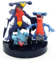トレーディングフィギュア フカマル＆ガバイト＆ガブリアス 「ポケットモンスター ダイヤモンド＆パール 立体ポケモン図鑑DP09」 gambar 1