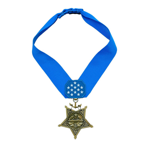 COSPA Kantai Collection -Kan Colle- Johnston Medal image 1