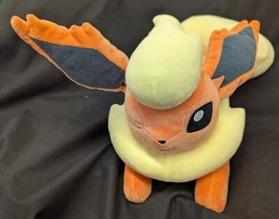 Bandai Spirits Mofugutto Plush Friends Eevee & booster Naptime Ver. Pokemon booster รูปภาพ 1