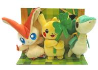 ぬいぐるみ ピカチュウ＆ツタージャ＆ビクティニ ぬいぐるみセット 「ポケットモンスター」 ポケモンセンタートウホク限定 imagen 1