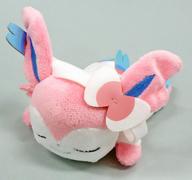ぬいぐるみ ニンフィア おやすみver. くったりぬいぐるみ 「ポケットモンスター」 ポケモンセンター限定 รูปภาพ 1