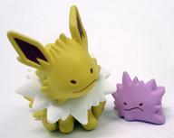 トレーディングフィギュア サンダース＆メタモン 「ポケットモンスター フィギュアコレクション へんしん!メタモン Vol.3」 ポケモンセンター限定 gambar 1