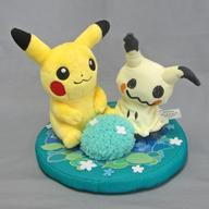 ぬいぐるみ ピカチュウとミミッキュ ミミッキュのまいにち ジオラマぬいぐるみ 「ポケットモンスター」 ポケモンセンター限定 imagen 1