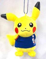 ぬいぐるみ ピカチュウ(口閉じ) サッカー日本代表withポケモン カバンに付けられるでっかいぬいぐるみ 「ポケットモンスター」 Bild 1