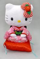 ぬいぐるみ キティ(着物ピンク/座布団赤) 日本製ドール(ぬいぐるみ) 「ハローキティ」
