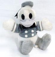 ぬいぐるみ ドナルド(モノトーン/セーラー) ぬいぐるみバッジ 「ディズニー」 東京ディズニーランド限定 Bild 1