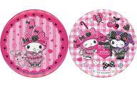バッジ・ピンズ マイメロディ＆クロミ(マイメロディ枠) 缶バッジSET 「Happyくじ My Melody ＆ Kuromi 50th＆20th Anniversaries」 G賞 Bild 1