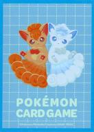 サプライ ポケモンカードゲーム デッキシールド(スリーブ) にたものどうし ロコン＆アローラロコン ポケモンセンター限定 画像 1