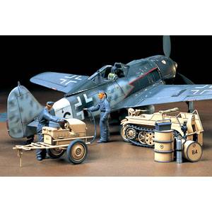 TAMIYA タミヤ 1/48 ドイツ航空機用電源車 ケッテンクラート牽引セット【32533】 プラモデル
