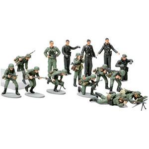 TAMIYA タミヤ 1/48 WWII ドイツ国防軍歩兵チーム 【32512】 プラモデル