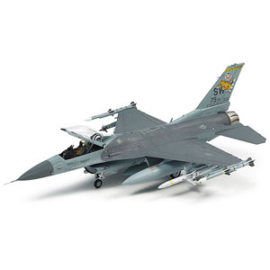 TAMIYA タミヤ 1/72 ロッキード マーチン F-16CJ [ブロック50] ファイティング ファルコン （フル装備仕様）【60788】 プラモデル