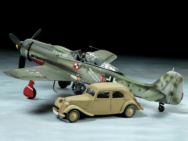 TAMIYA タミヤ 1/48 フォッケウルフ Fw190 D-9 JV44・シトロエン 11CV スタッフカー セット【スケールモデル限定】【25213】 プラモデル