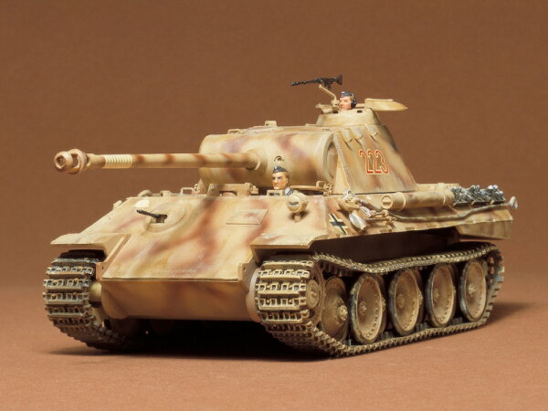 TAMIYA Plastic Model Tamiya 1/35 German Panther Tank image 1