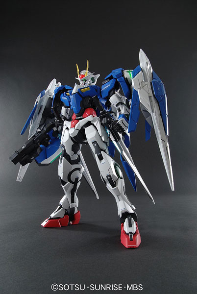 Bandai PG Mobile Suit Gundam 00 1/60 00 Raiser Plastic Model
