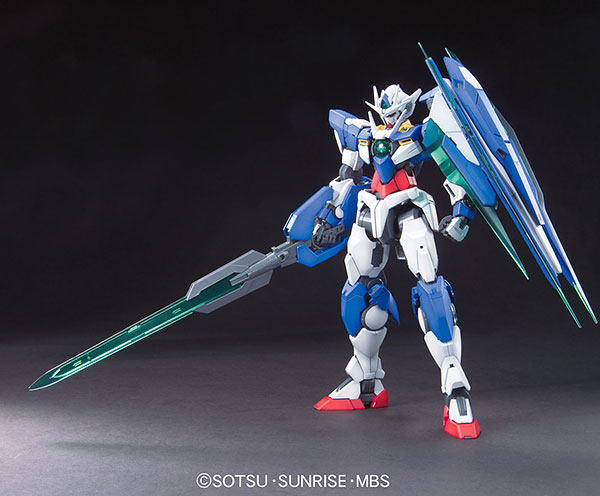 Bandai MG 1/100 영화 모빌슈트 건담 00 QAN[T] 플라스틱 모델