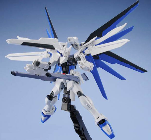 HobbyJAPAN HGCE 1/144 Freedom Gundam Custom Kit Plastic Model [Monthly HobbyJAPAN 2015 Oct. Issue Magazine Bonus Item]