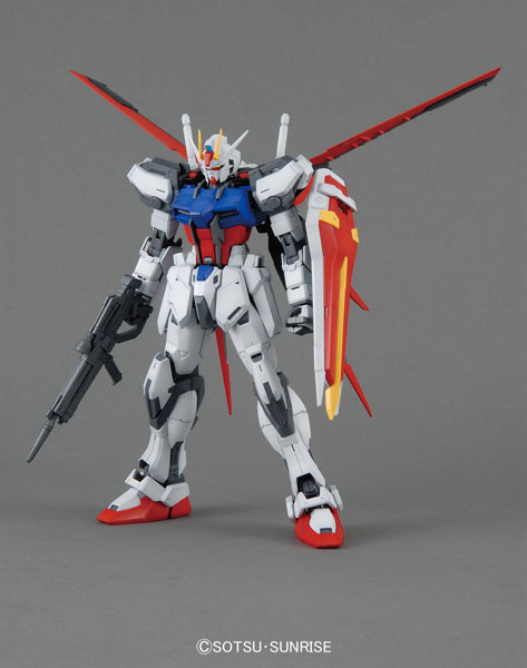 BANDAI SPIRITS MG 1/100 GAT-X105 Aile Strike Gundam Ver.RM (Remaster) Plastic Model