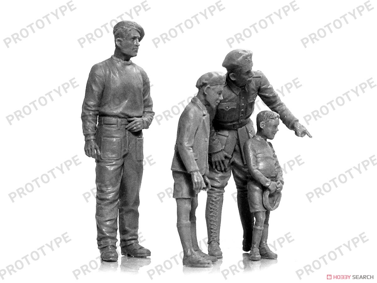 ICM WWII Frebch Tank Crew (Plastic model) gambar 4