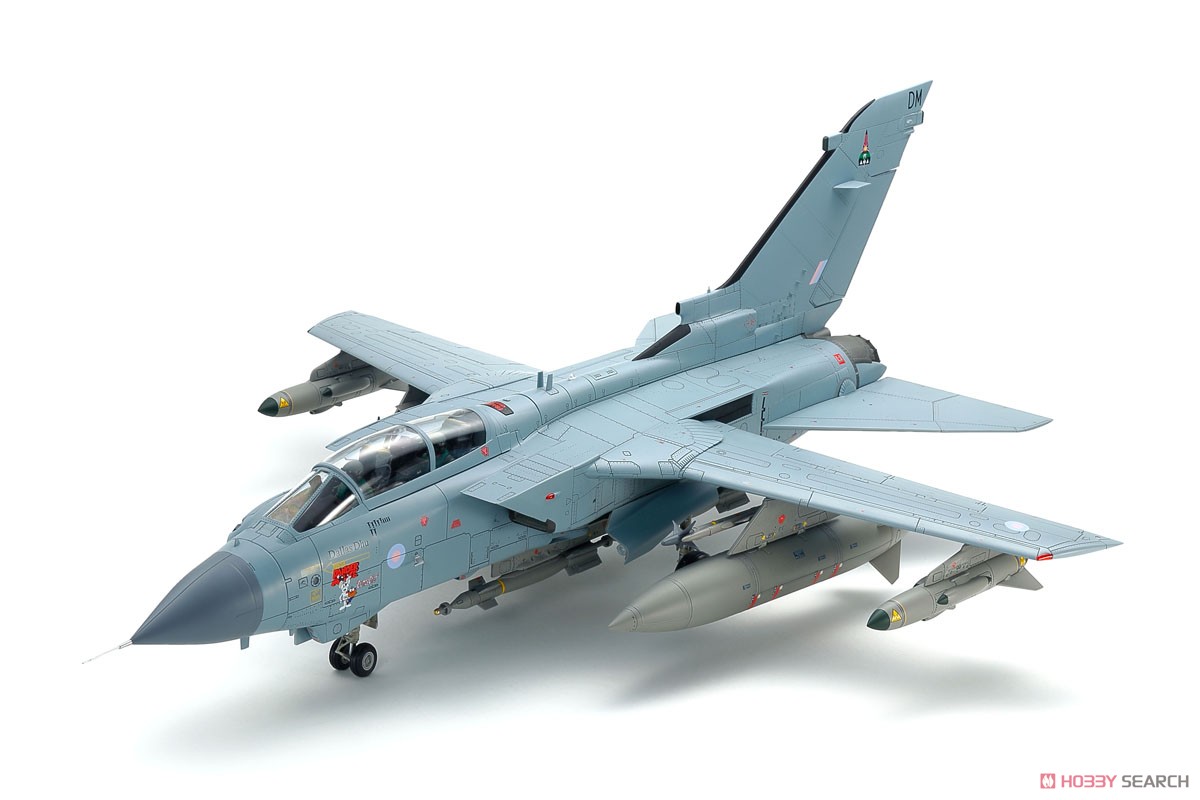 Tamiya Tornado GR.4 w/Pilot Figure (Plastic model) Bild 3