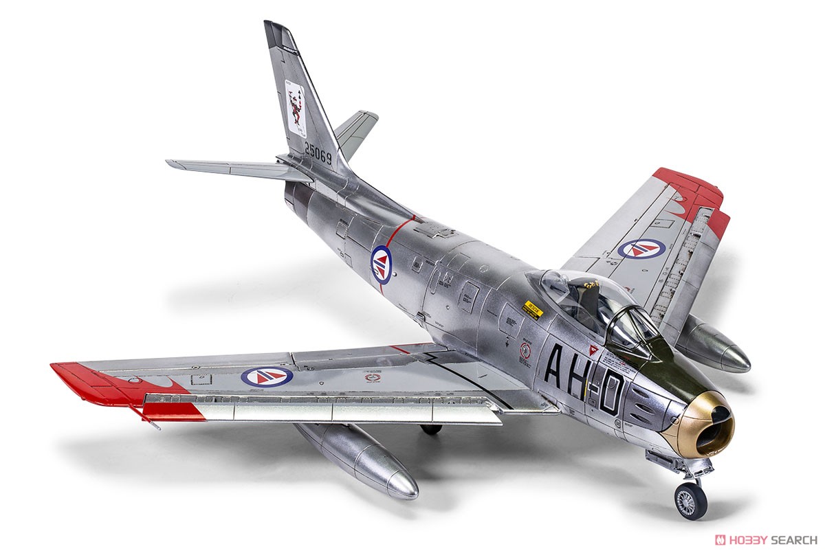 Airfix North American F-86F-40 Sabre (Plastic model) gambar 3