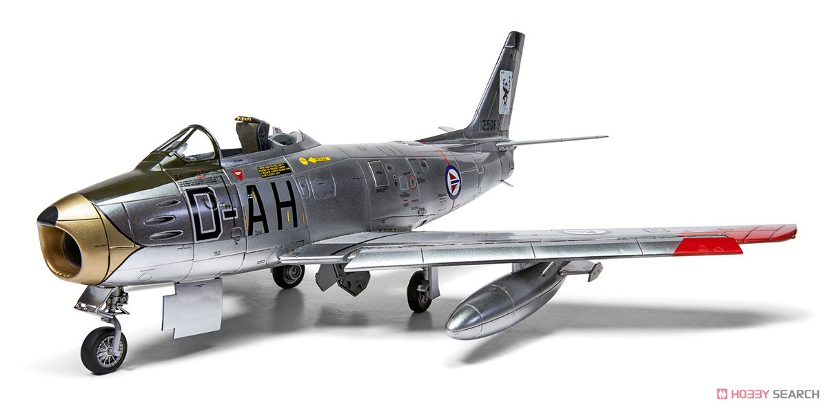 Airfix North American F-86F-40 Sabre (Plastic model) gambar 5