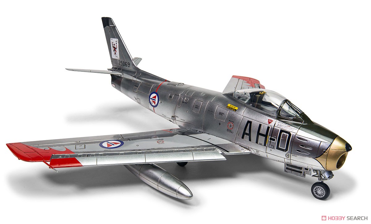 Airfix North American F-86F-40 Sabre (Plastic model) gambar 7