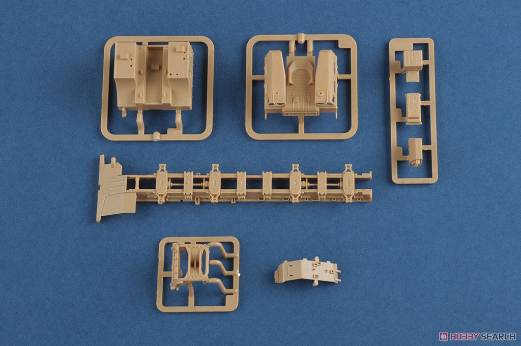 Hobby Boss Soviet (9P117M1) Launcher with R17 Rocket of 9K72 Missile Complex `Elbrus` (Scud B) (Plastic model) gambar 8