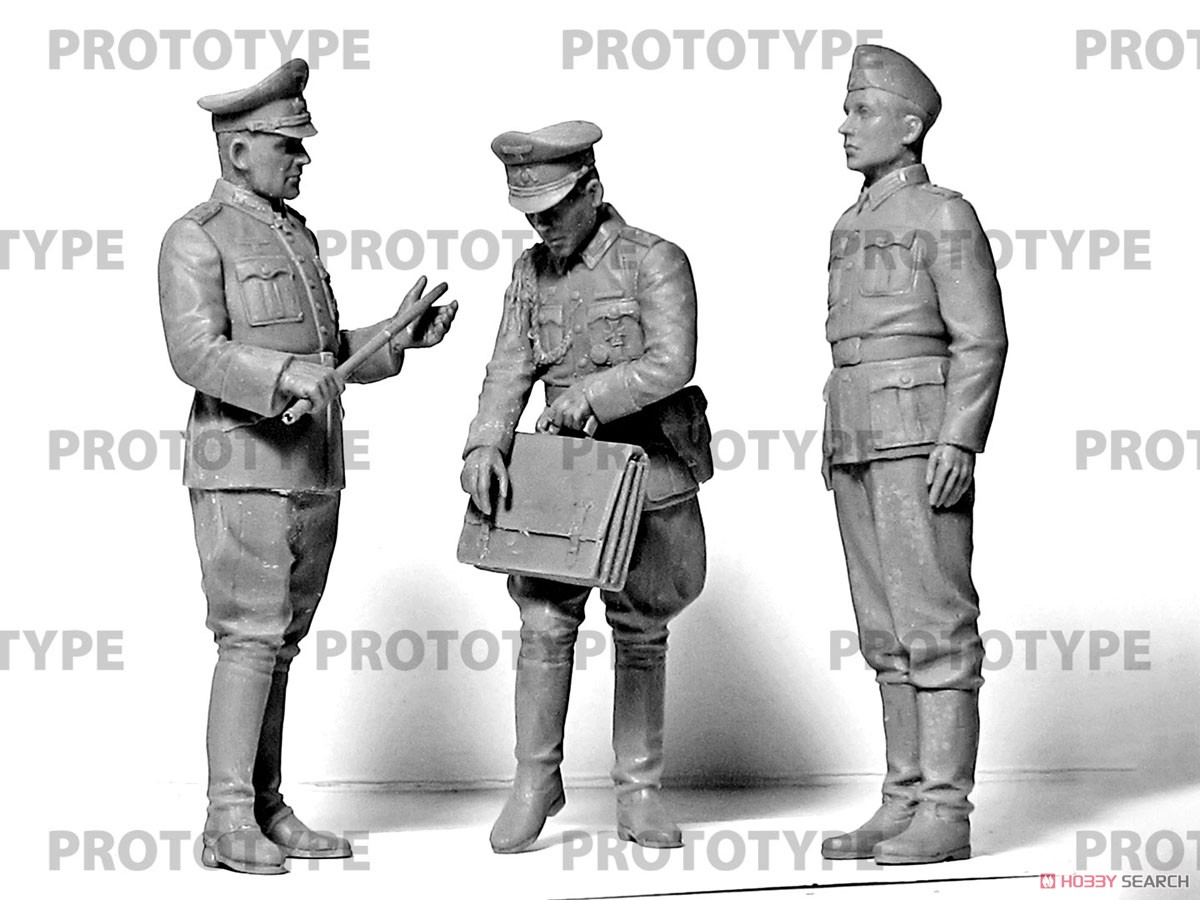 ICM WWII German Staff Personnel (Plastic model) รูปภาพ 3
