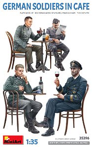 Mini Art German Soldiers In Cafe (Plastic model)