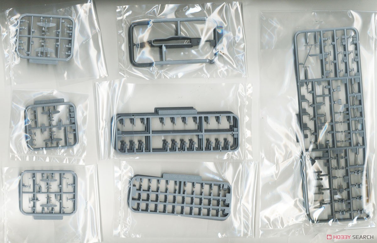 Fujimi IJN Aircraft Carrier Taihou (Wood Deck) Full Hull Model w/Photo-Etched Parts (Plastic model) imagen 6