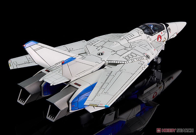 Max Factory Plamax PX07 1/72 VF-1A Fighter Valkyrie Vermillion Squadron (Maximilian Jenius/Hayao Kakizakis Fighter) (Plastikmodell) Bild 7