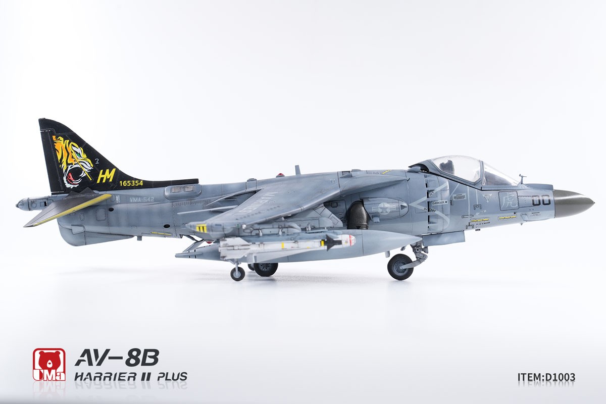 UMa Model AV-8B Harrier II Plus `VMA-542` (Plastic model) image 6