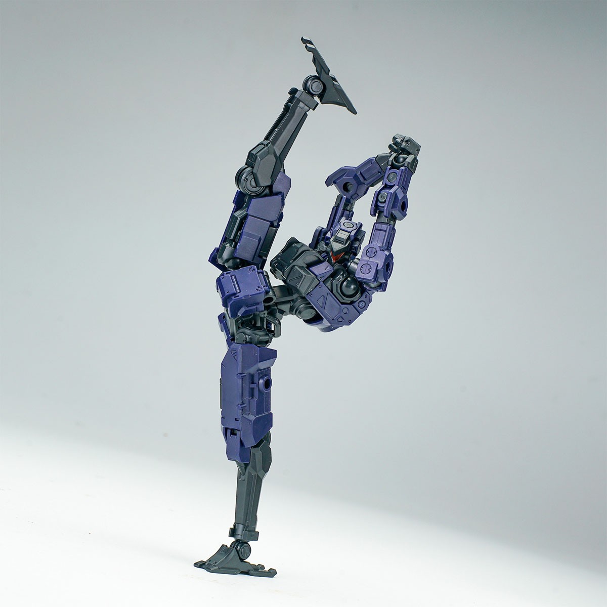 SHEIK MAINLAND 3 min project Series FENRIR 1/18 Scale Plastic Model Kit (Blue) (Plastic model) รูปภาพ 5
