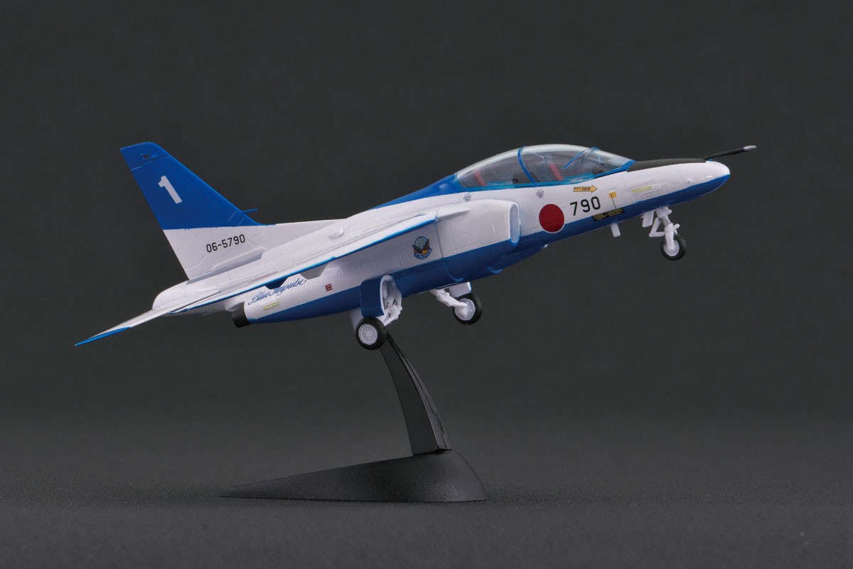 Platz JASDF T-4 Blue Impulse 2026 `Reconstruction Great East Japan Earthquake` Defense Minister`s Inspection Aircraft (Plastic model) imagen 6