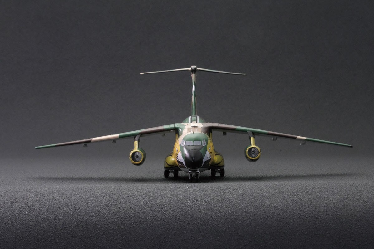Platz JASDF Kawasaki C-1 2. Lufttransportgeschwader 1998 40. Jubiläum Lackiert (Plastikmodellbausatz) Bild 8