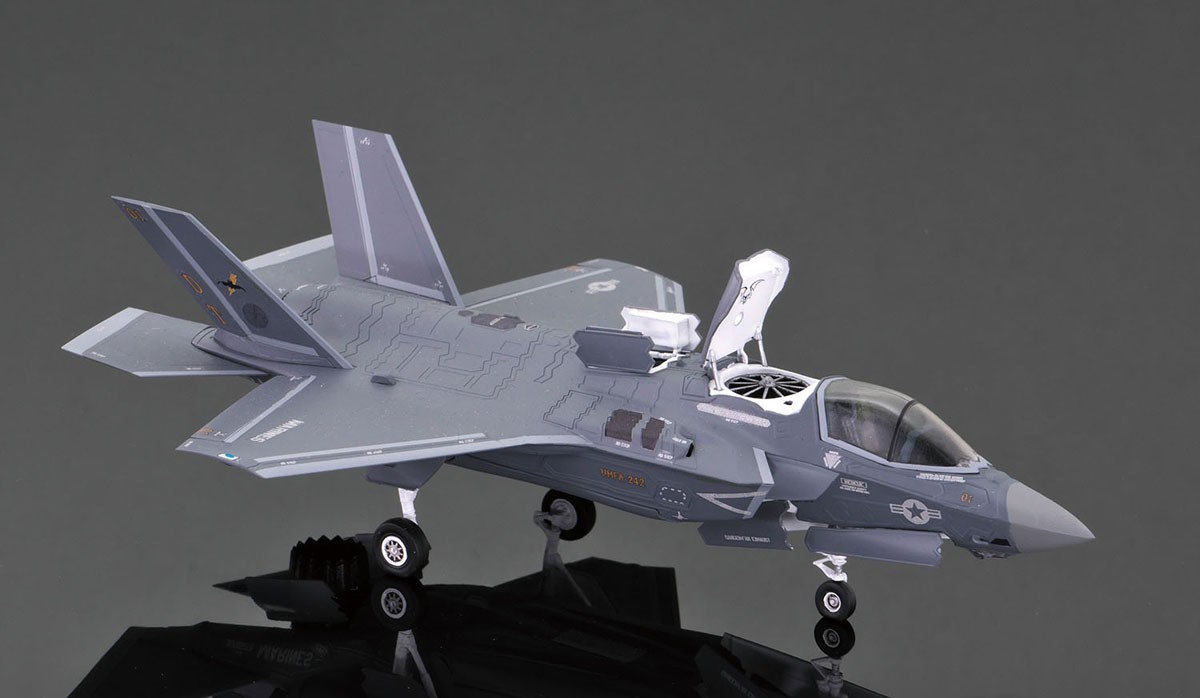 Platz USMC F-35B Lightning II Izumo/Kaga Landing Aircraft (Plastic model) image 4