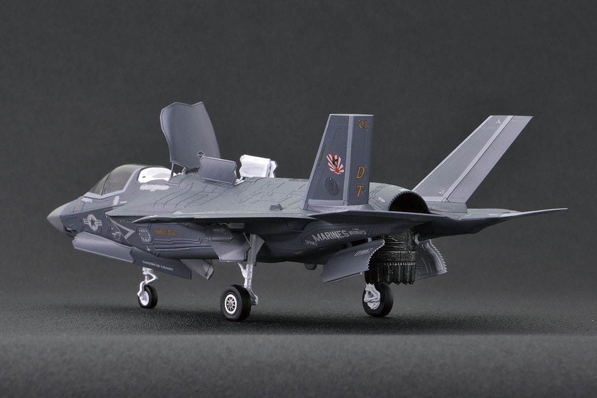 Platz USMC F-35B Lightning II Izumo/Kaga Landing Aircraft (Plastic model) image 8