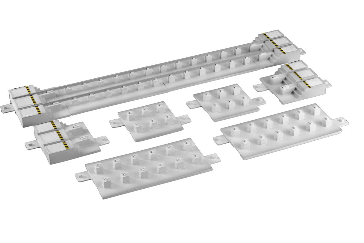 Plum 1/80(HO) Plastic Kit Open Pit Track (w/Warning Color) A [Zebra] (Unassembled Kit) image 2