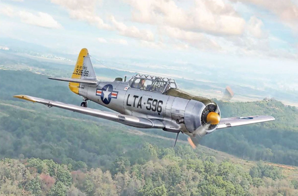 Italeri 미 공군 제트 연습기 T-6G 텍산 (프라모델) 이미지 2