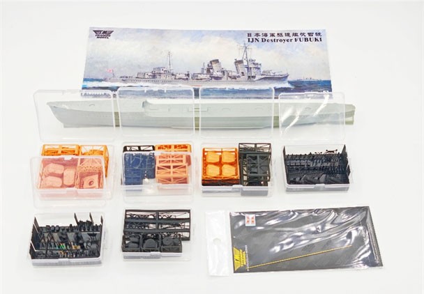Triumph Models IJN Destroyer FUBUKI 1941 `Full Hull Model` (Plastic model) gambar 3
